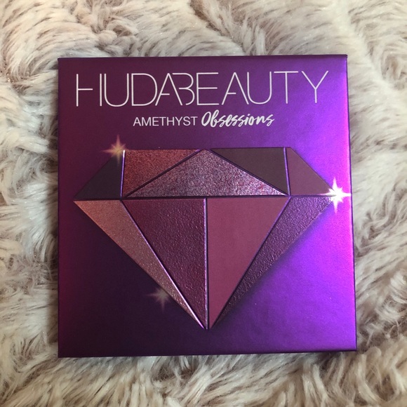 Huda Beauty Palette - Picture 2 of 2